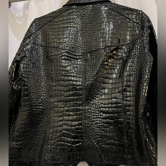 BRAND NEW (Without Tag) BERER Lamb Leather Jacket Size 2 - Picture 5 of 5